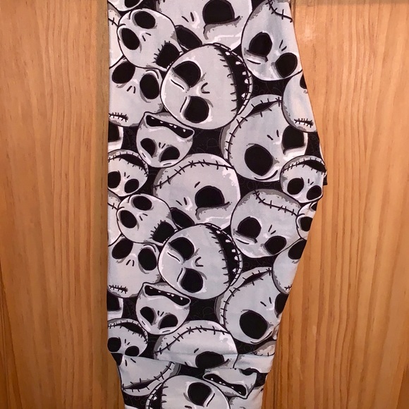 LuLaRoe Pants - NWT OS LLR Disney’s Jack Skellington Leggings LuLaRoe Pants - NWT OS LLR Disney’s Jack Skellington Leggings